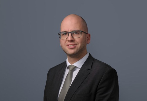 Dr. Fabian Hanz